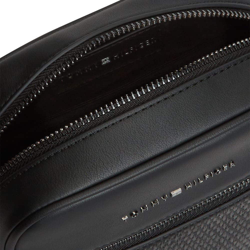 Tommy Hilfiger Μαύρο Τσαντάκι Ώμου - AM0AM14095