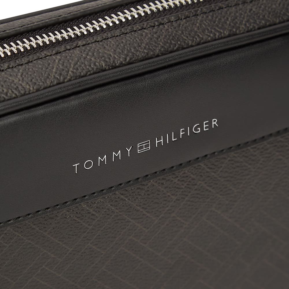 Tommy Hilfiger Μαύρο Τσαντάκι - AM0AM14146