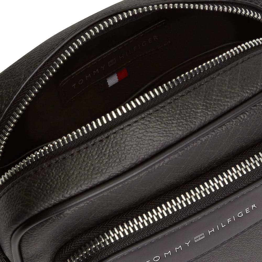 Tommy Hilfiger Μαύρο Τσαντάκι Ώμου - AM0AM14138